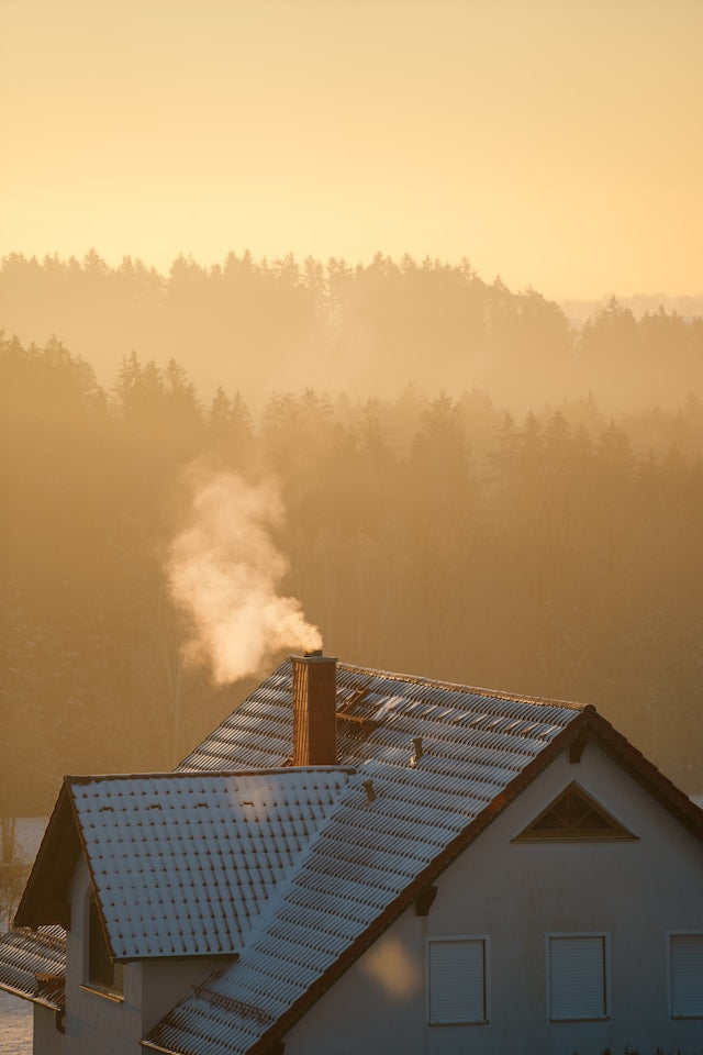 Cozy and Efficient: The Advantages of Insulating Under Your Floorboards