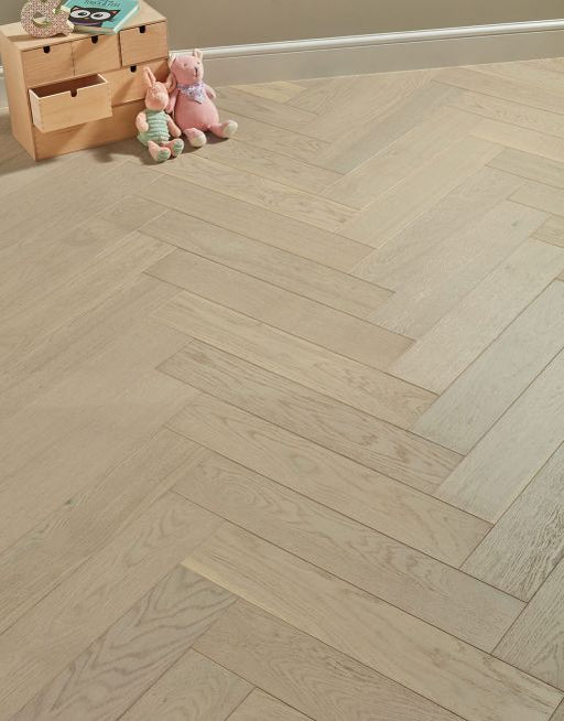 Marylebone - Chantilly Lace Oak - Brushed & Lacquered OPTILOCK