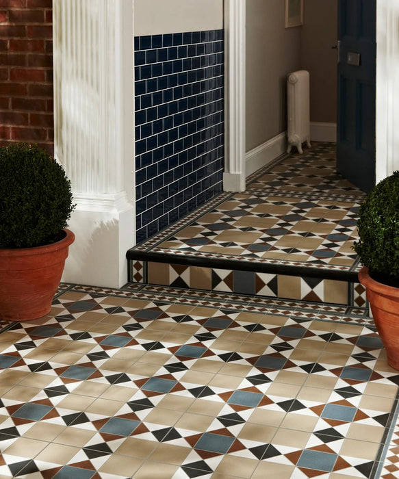 Grosvenor™ Beige/Blue Tile