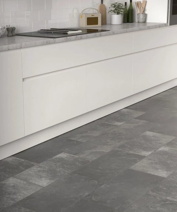 Staunton™ Graphite Tile (30.5cm x 60.5cm)