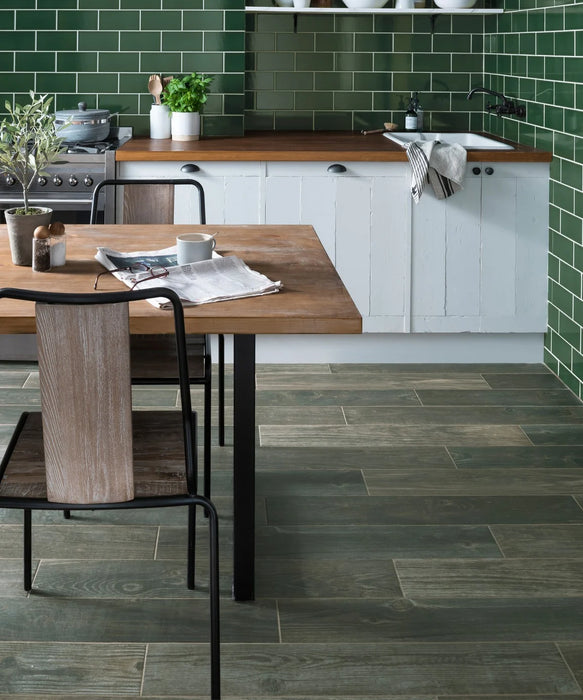 Mora™ Walnut Tile