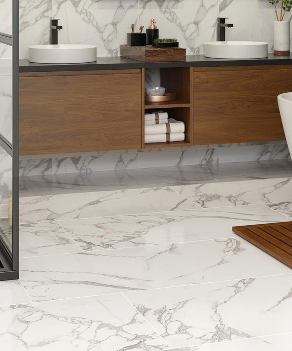 Torrano™ Calacatta Tile (60cm x 120cm)