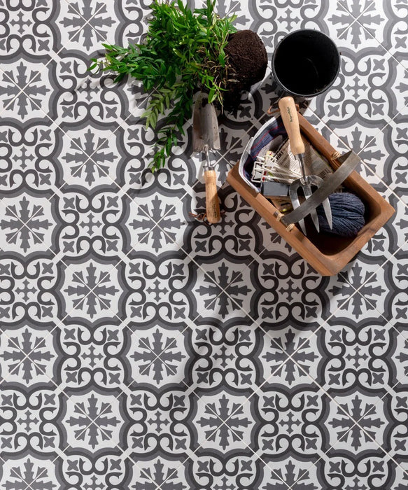 Statements™ Berkeley Essence™ Graphite Tile