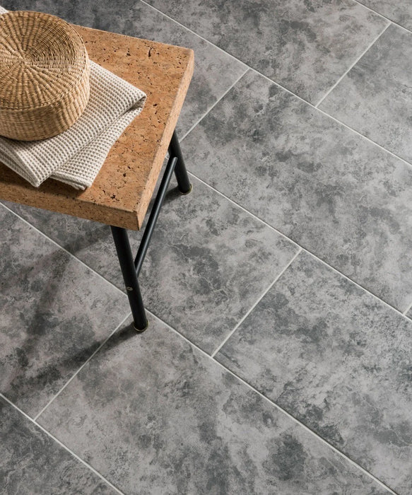 Sia™ Charcoal Tile