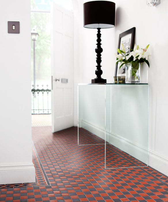 Victorian Black/Red Chequer Tile