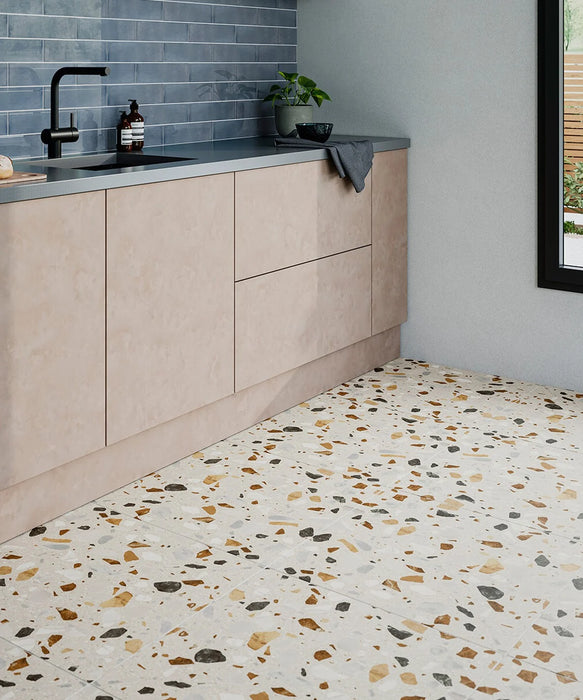 Crisp Beige Tile (59.5cm x 59.5cm)