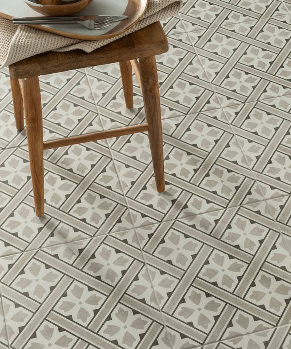 Fleur Grey Tile (33cm x 33cm)