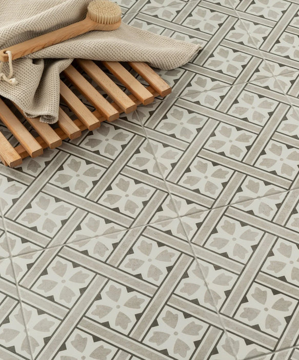 Fleur Grey Tile (33cm x 33cm)