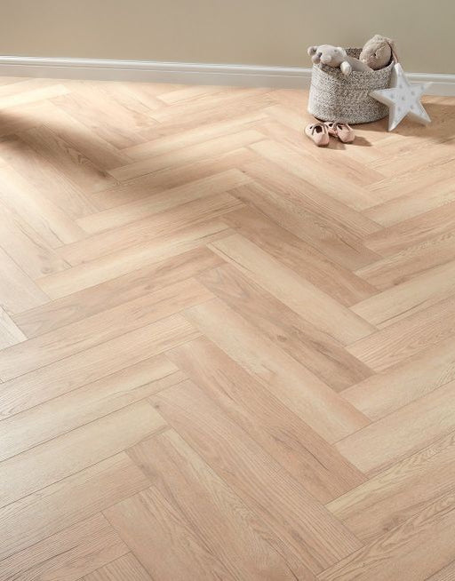 Laminate Flooring Herringbone -  Elegant Oak