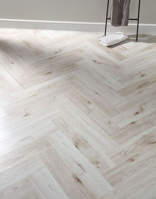 Laminate Flooring Herringbone - Pearl Oak