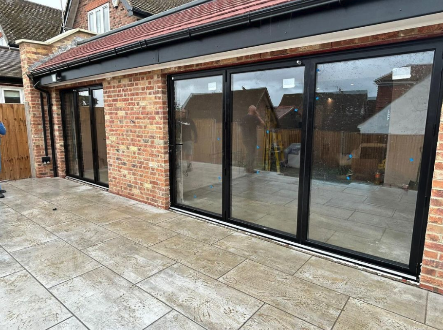 3500mm Anthracite Grey on White Heritage Visofold 1000 Bifold Door - 3 sections